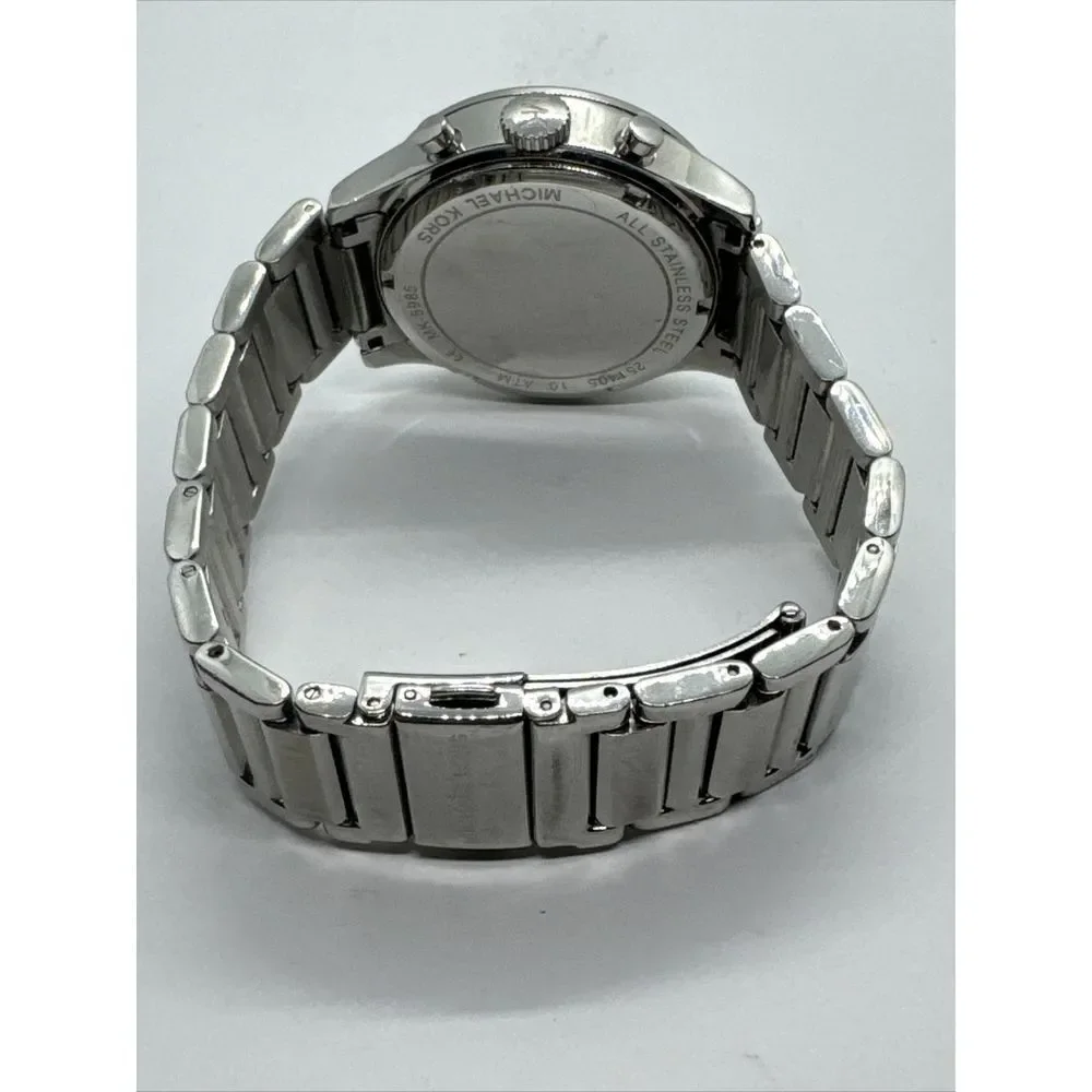 Michael Kors MK5985 Women Silver Stainless Steel Analog Dial Quartz Watch JNA744